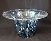 Vaas-transparant-met-blauw-glinster Vaas-transparant-met-blauw-glinster
