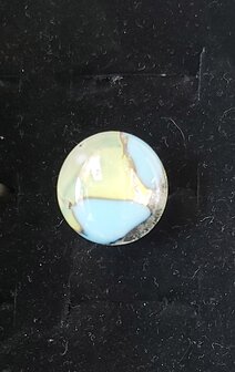 Ring-glas-lichtblauw-parelmoertransparant