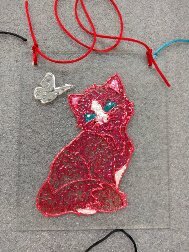 Kinderfeestje raamhanger van glas 16 x 20 cm
